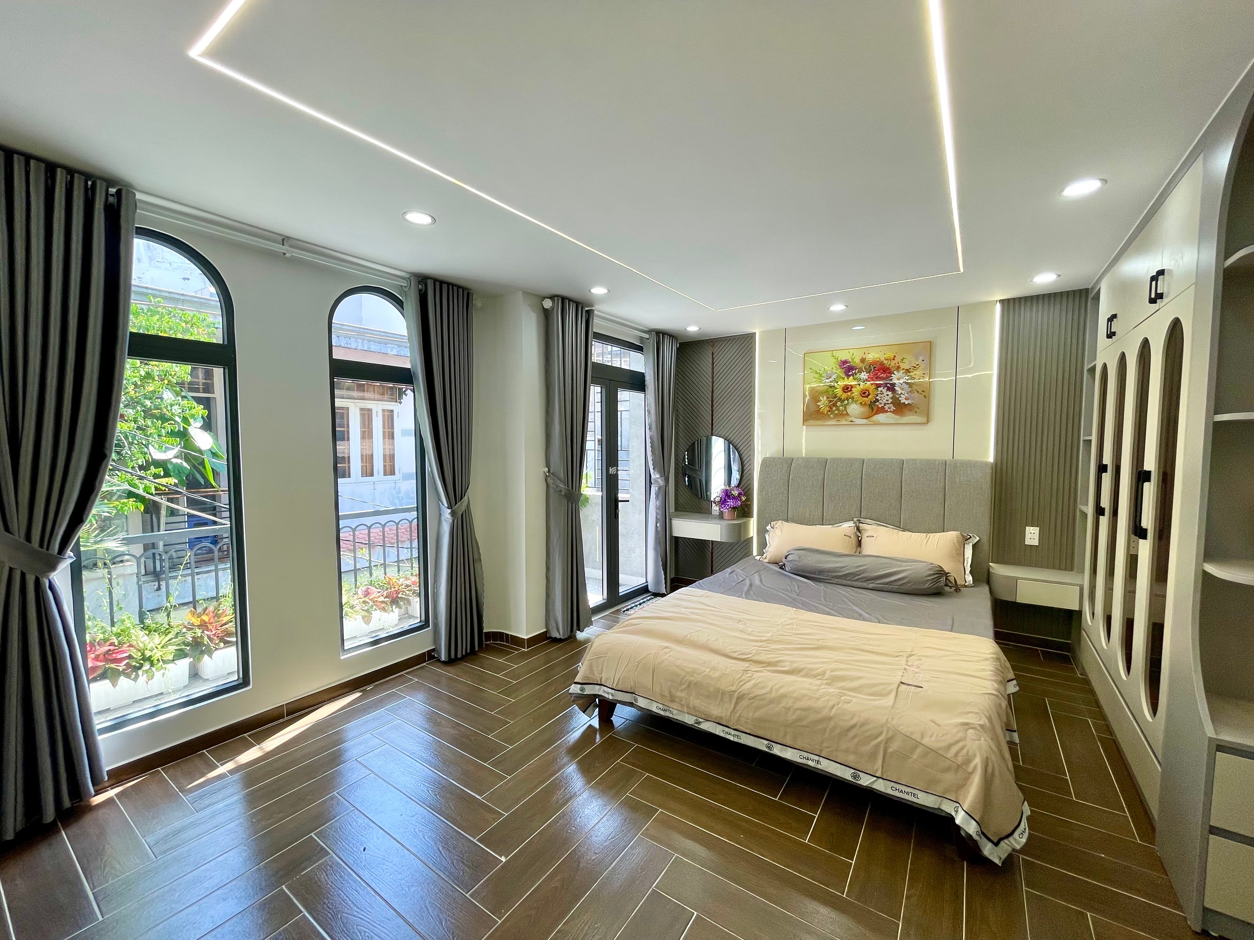 NHÀ 3 TẦNG KẾ EMART 2 - NGANG 5.2 DÀI 13 - FULL NỘI THẤT - NGUYỄN TƯ GIẢN - CHỈ 6.9 TỶ TL