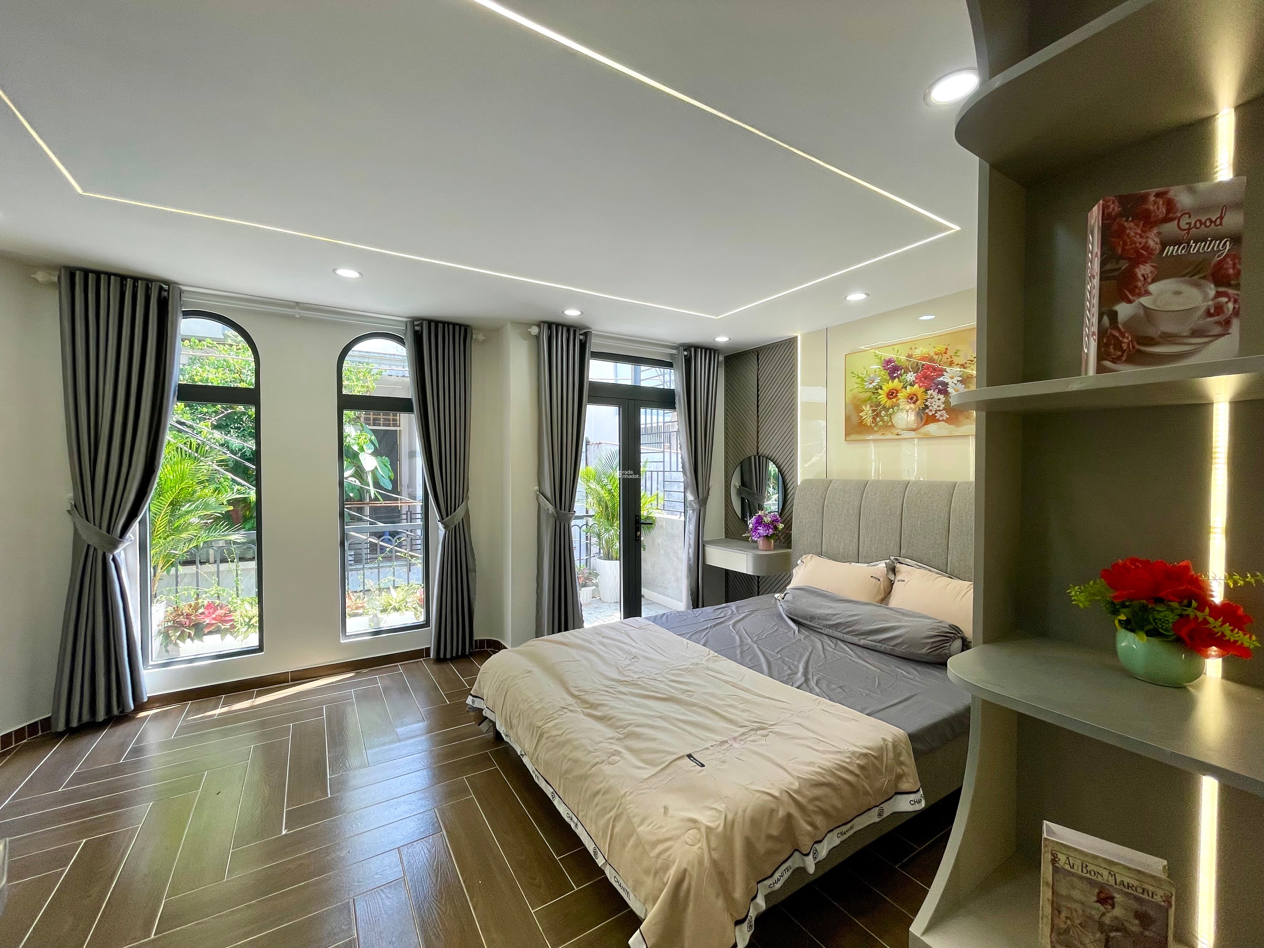 NHÀ 3 TẦNG KẾ EMART 2 - NGANG 5.2 DÀI 13 - FULL NỘI THẤT - NGUYỄN TƯ GIẢN - CHỈ 6.9 TỶ TL