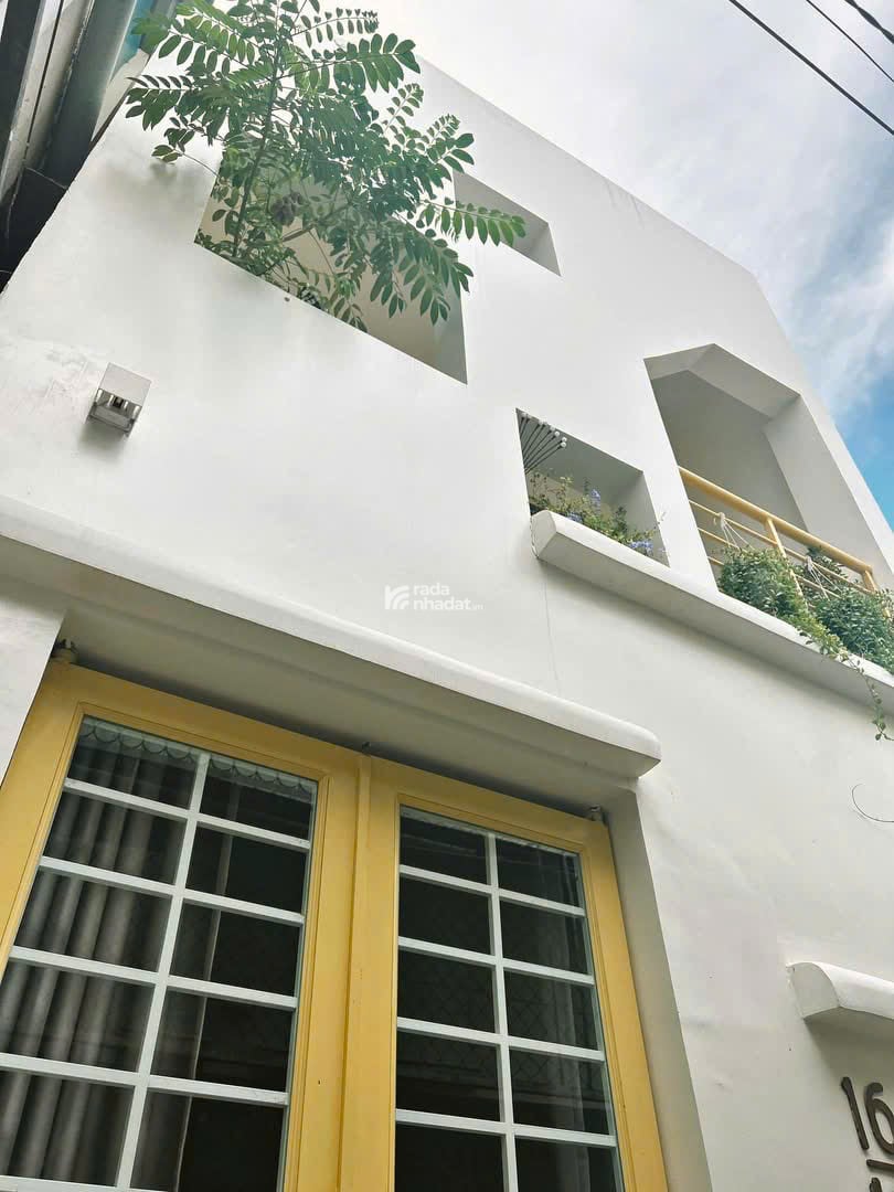 Cho thuê nhà nguyên căn sau lưng Đại Học Luật TPHCM,sát bên Fatima đối diện chợ Bình Triệu