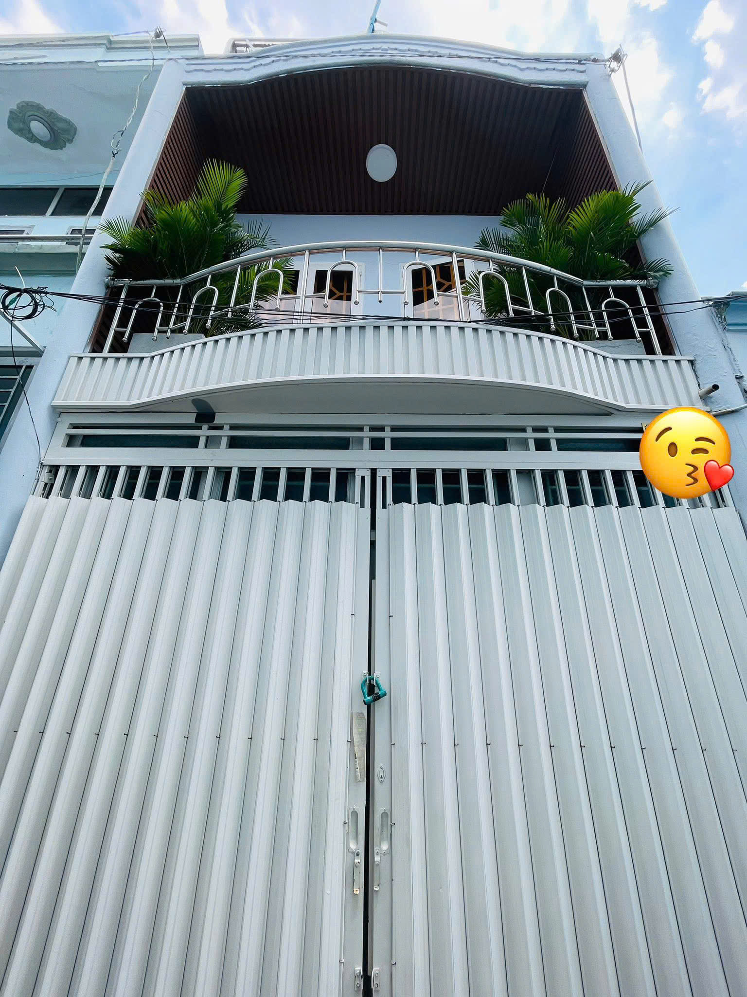 Siêu phẩm nhà đẹp Q10 GIÁ 3TỶ790, full nội thất, dọn vào ở liền, HXH, vị trí đẹp, LH ngay