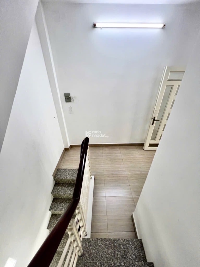 CHỦ CẦN BÁN GẤP NHÀ NGAY LÊ VĂN QUỚI -HẺM XE HƠI 