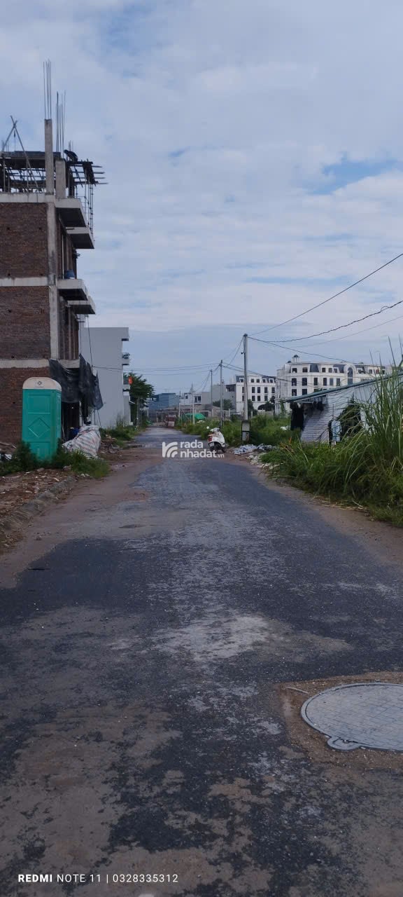 ĐẤT H.i.ế.m PHÂN LÔ Ô TÔ TRÁNH - VỈA HÈ KINH DOANH - VIEW HỒ KIM CHUNG DI TRẠCH