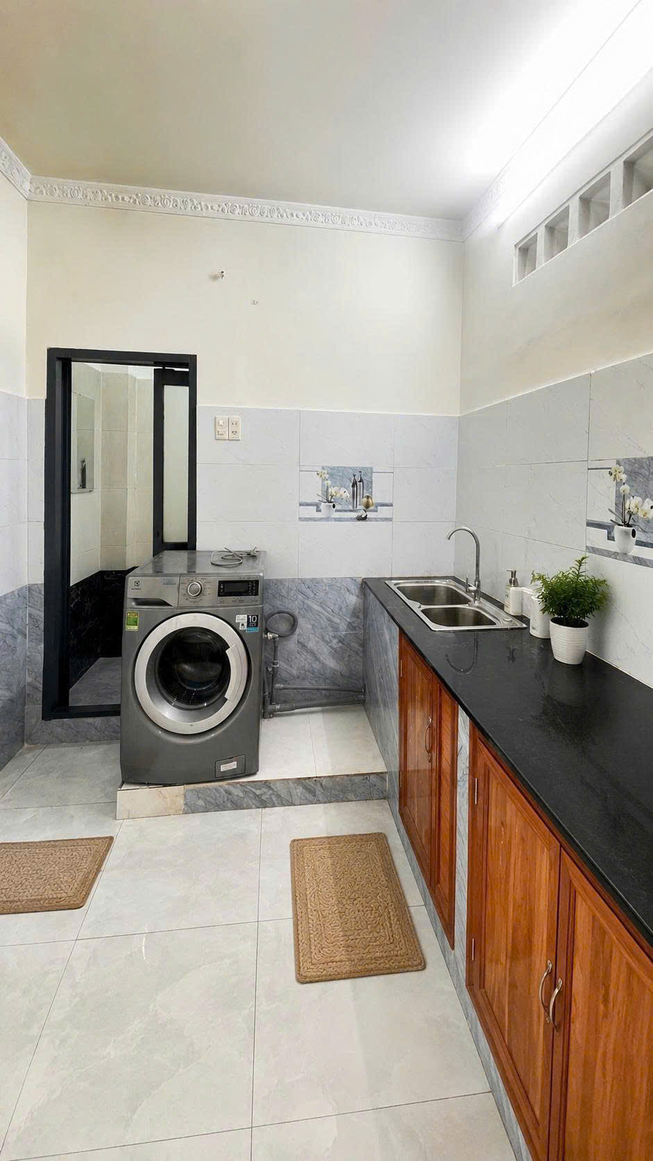 Bán chung cư Cách Mạng Tháng Tám, QUẬN TÂN BÌNH, 4.5 x 9.5m, giá 2.45 tỷ