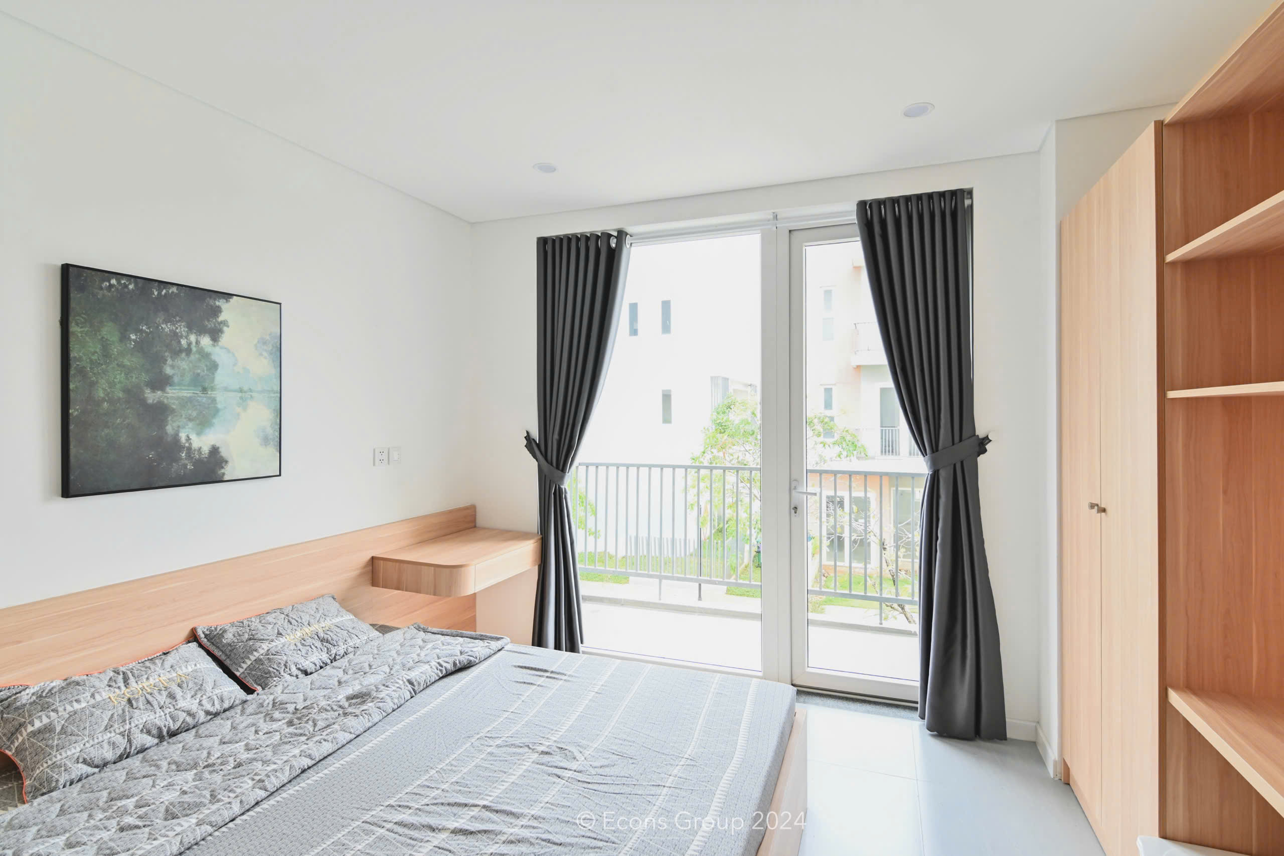 CHO THUE PHONG FULL NOI THAT  KDC DRAGON VILLAGE