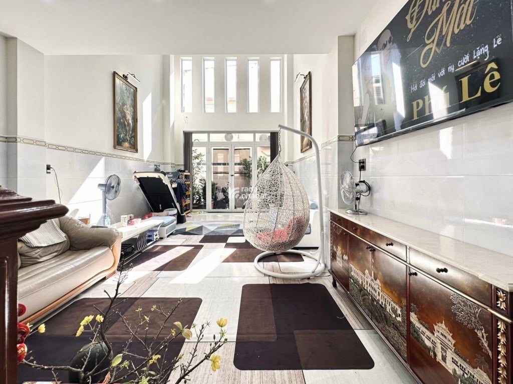 NHÀ ĐẸP HẺM ĐIỆN BIÊN PHỦ THÔNG - 4.3x15 - 64m2 - SẴN HD THUÊ - Ở TỐT