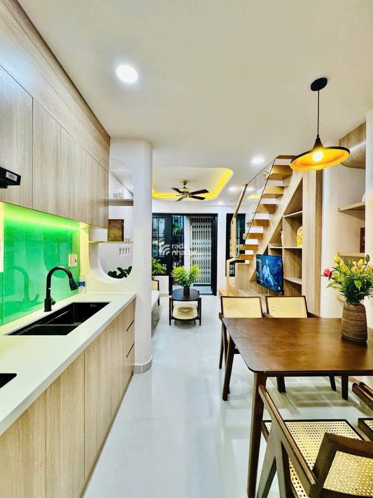 LÊN SÓNG Căn Nhà Siêu Xinh CĂN GÓC HAI MẶT HẺM - SỔ NỞ HẬU DT 33M 3PN NHỈNH 4.X TỶ