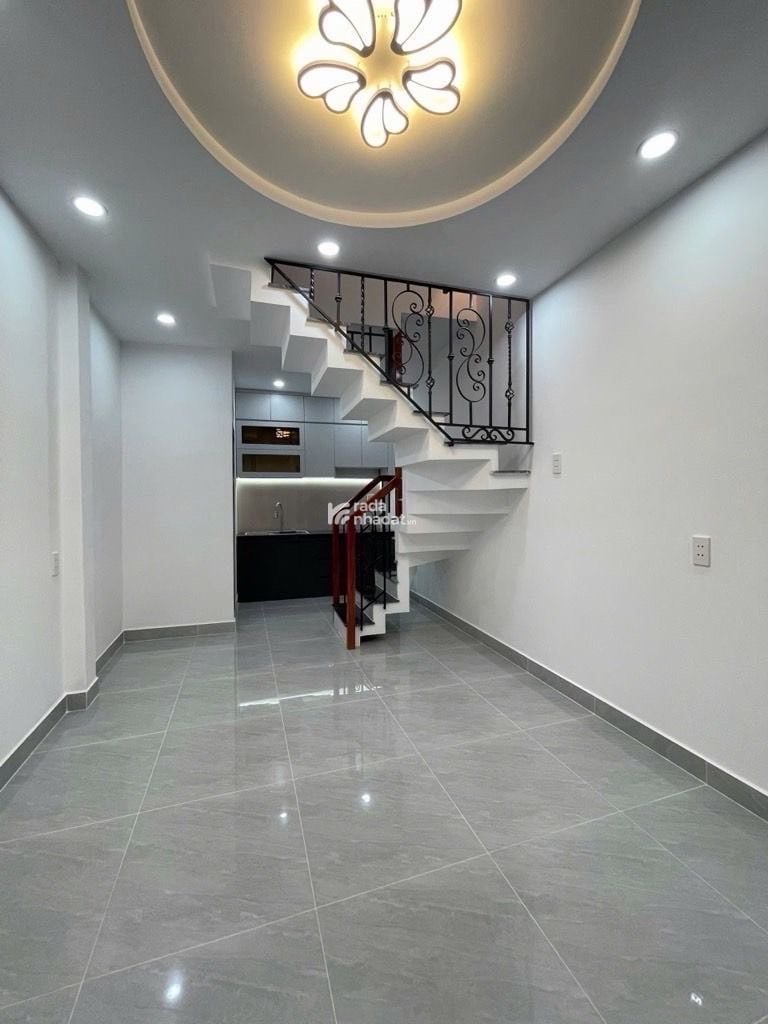 Vị trí: Nhà 1/ cách mặt tiền chỉ 20m; 3p qua tới Aeon MALL Tân Phú.- Diện tích: 20m2.- Kết cấu: 1 t