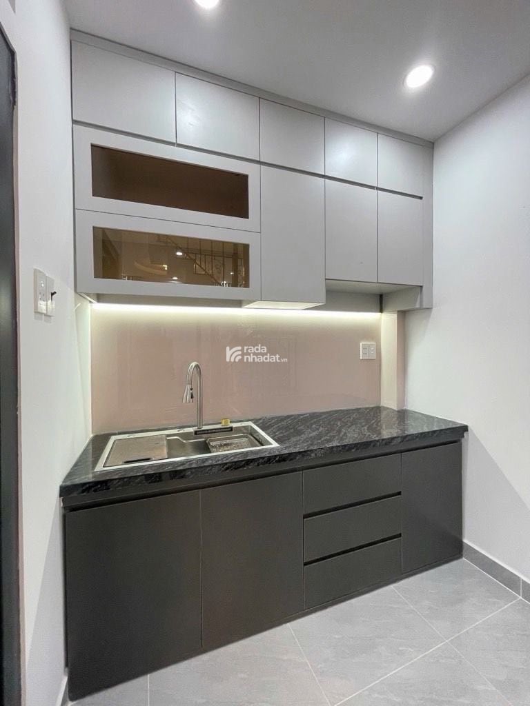 Vị trí: Nhà 1/ cách mặt tiền chỉ 20m; 3p qua tới Aeon MALL Tân Phú.- Diện tích: 20m2.- Kết cấu: 1 t