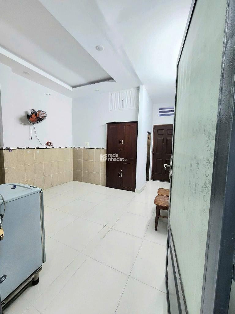 HẺM XE HƠI 373 LÝ THƯỜNG KIỆT, TÂN BÌNH, 64M2 CÓ KC Ở NGAY. GIẢM 350TR CHỈ CÒN 10.1T TL 