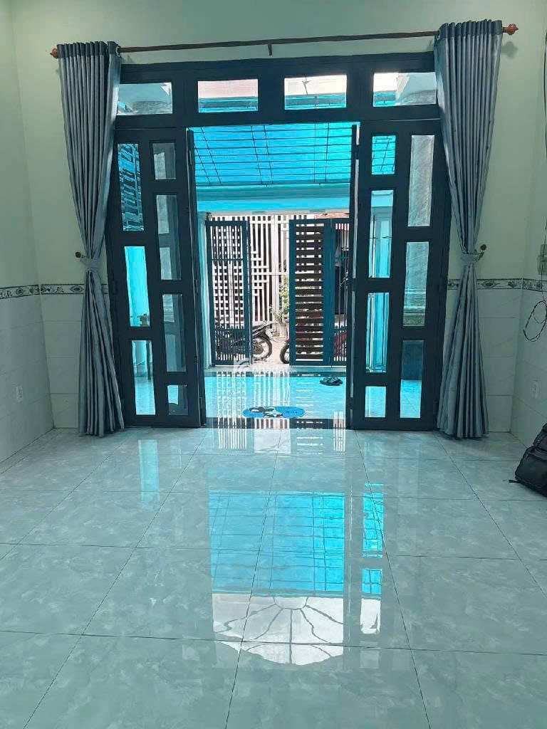 NHÀ ĐẸP DIỆN TÍCH LỚN GIÁ HẠT DẺ VỊ TRÍ ĐẮC ĐỊA SÁT QL1K LINH XUÂN THỦ ĐỨC - NHỈNH 4 TỶ 
