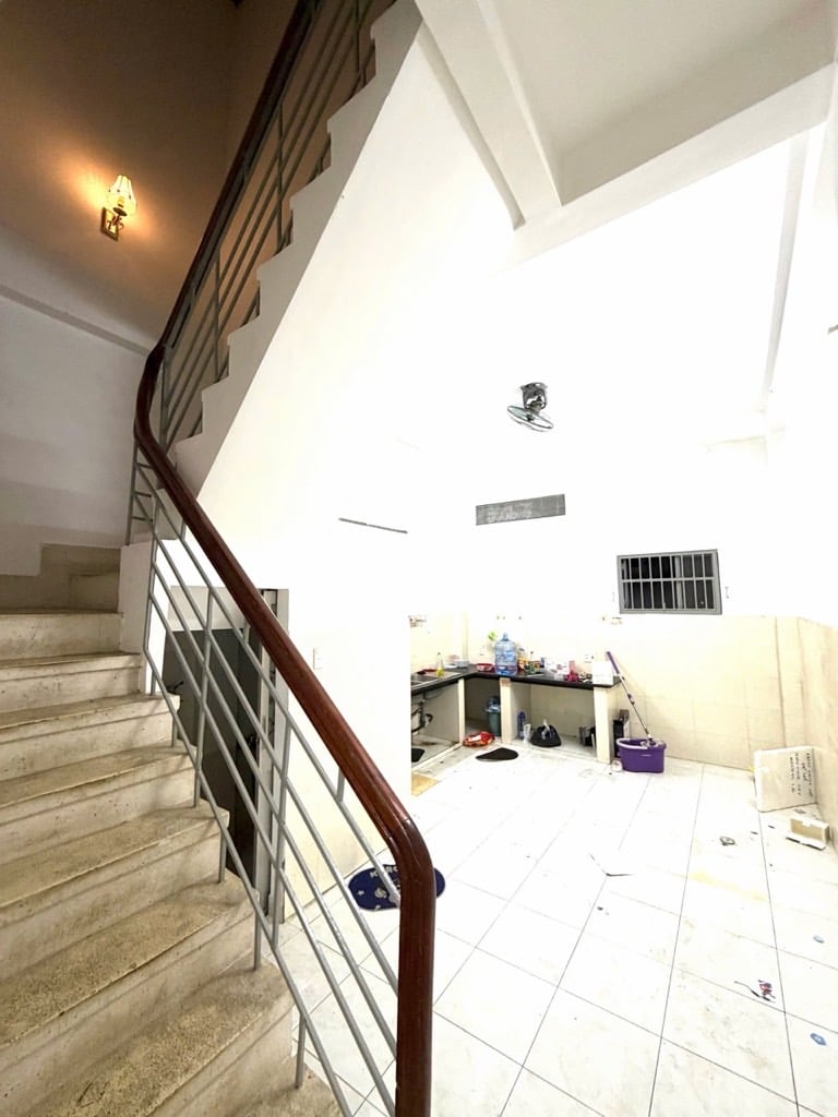 HẺM XE HƠI BÙI ĐÌNH TÚY, BÌNH THẠNH, 65M2 TIỆN CẢI TẠO MỚI. GIẢM 350TR CHỈ 10.8T 