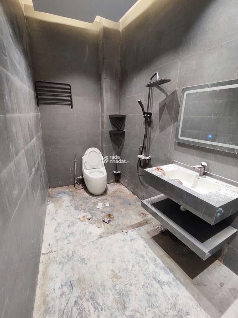 Nhà mới xây 100/ ngay chiến lược bình trị đông bình Tân 