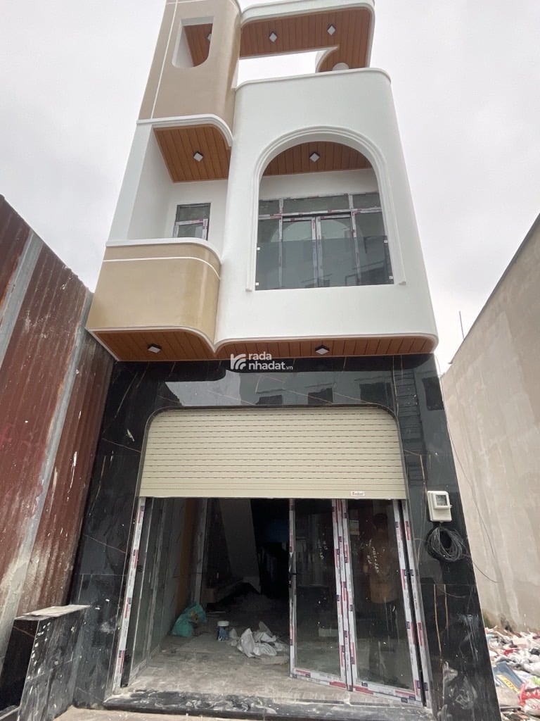 Nhà mới xây 100/ ngay chiến lược bình trị đông bình Tân 