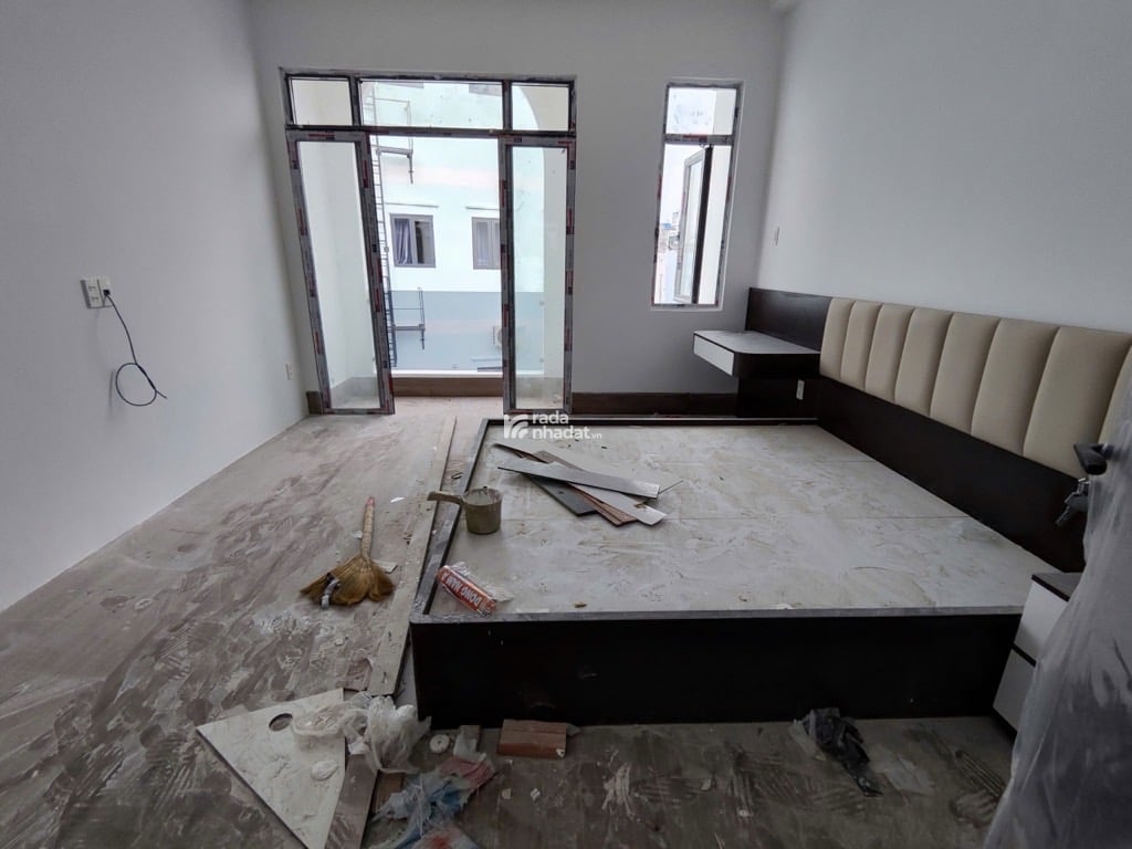 Nhà mới xây 100/ ngay chiến lược bình trị đông bình Tân 