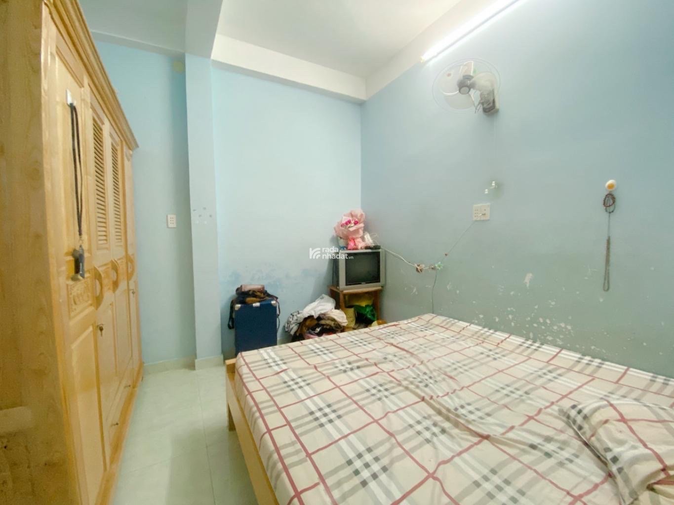 HẺM XE HƠI VÀO NHÀ - KẾ KHU BÀU CÁT TÂN BÌNH - DT 95M2(5.3 x 18) - 4 TẦNG BTCT - 5 PN