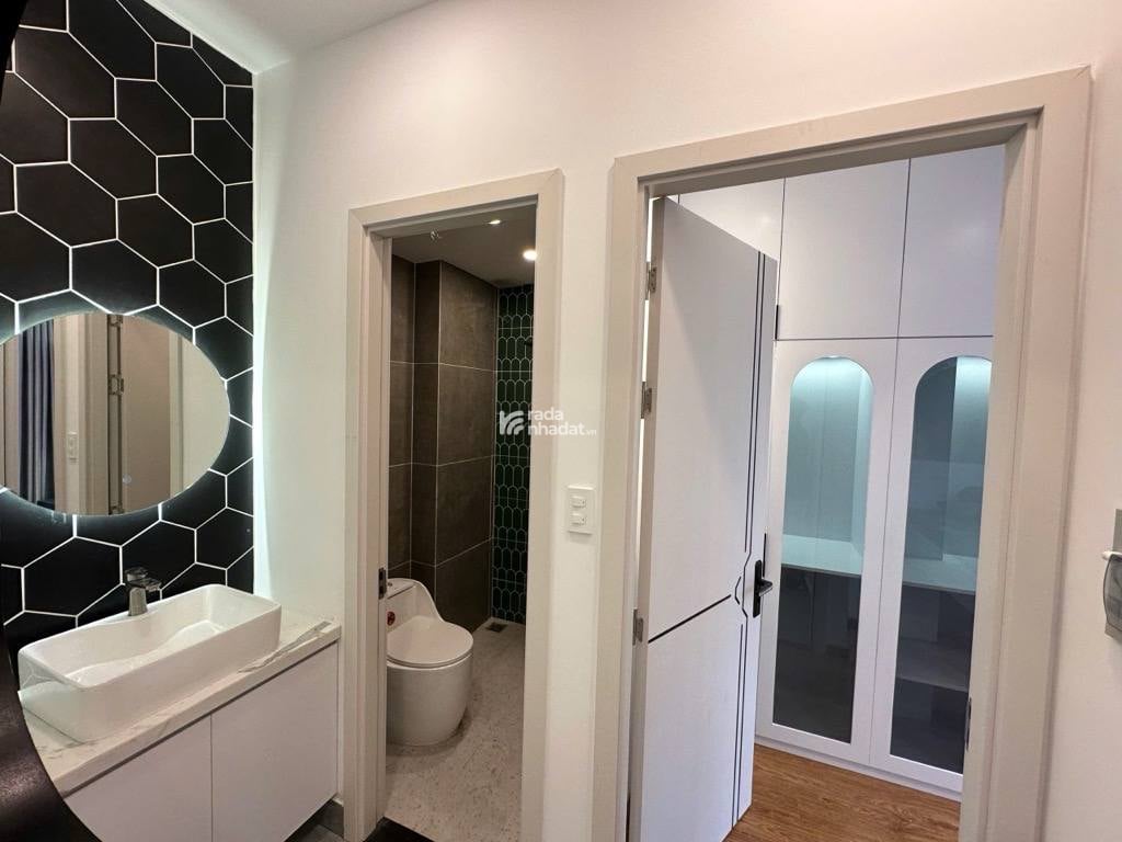 Kẹt tiền bán nhà giá 3 tỷ 650, đường Nguyễn Lâm, Phường 1, Bình Thạnh sát Quận 1