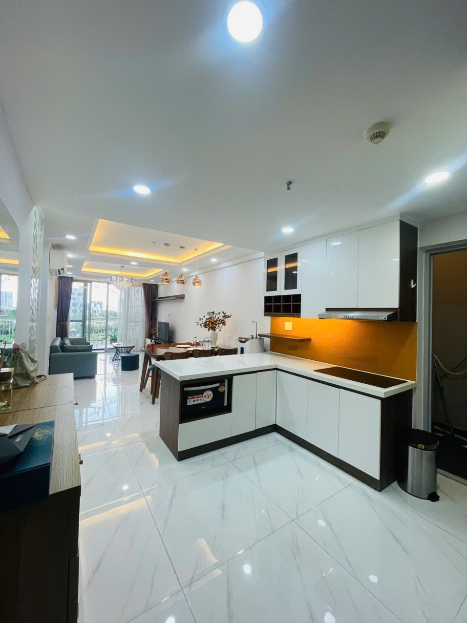 Bán nhanh căn hộ Happy Valley, PMH, Q7, 104m2, tk 3PN , nội thất đầy đủ, giá chỉ 8,9 tỷ