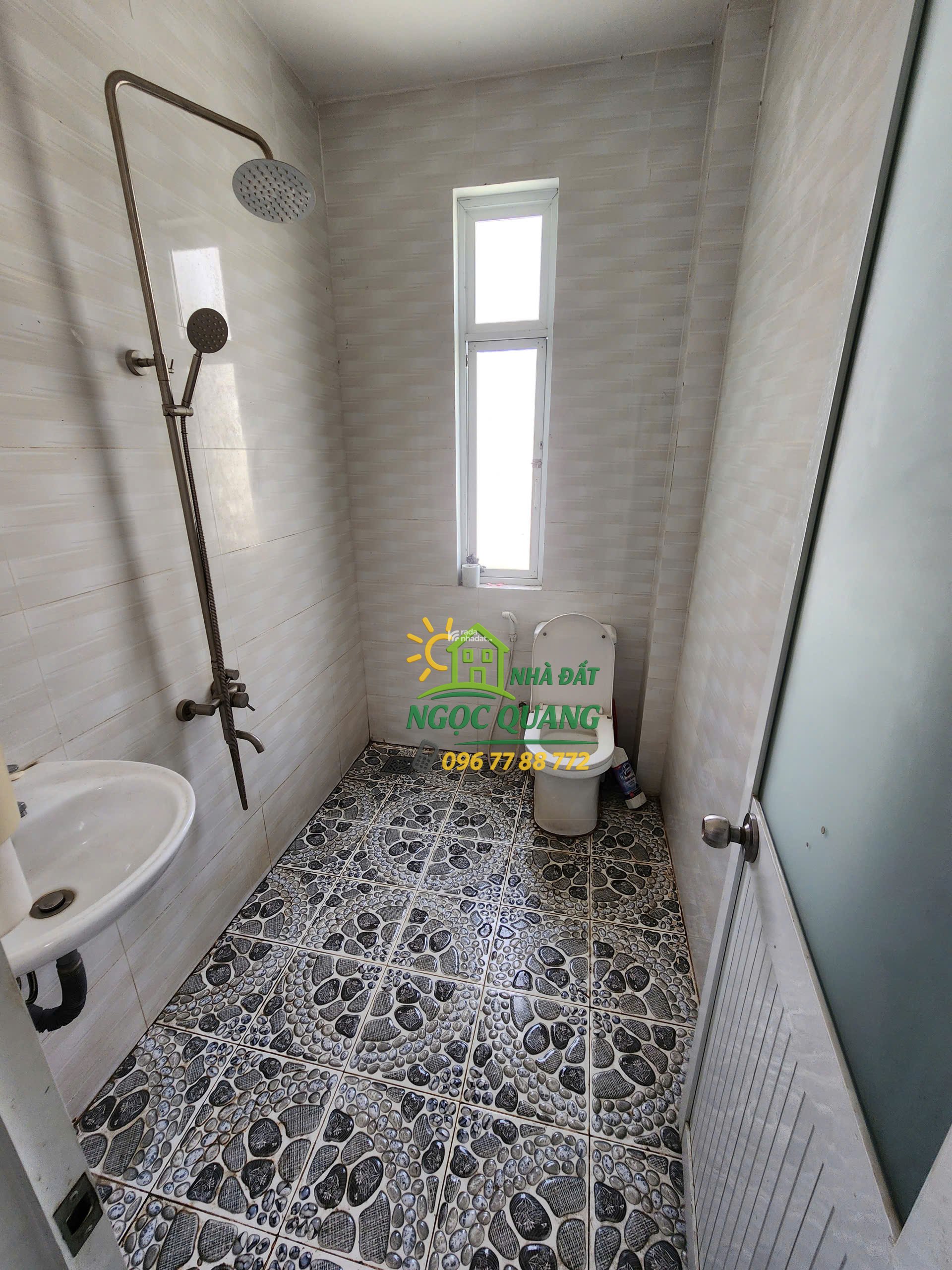 NHÀ MẶT TIỀN BÀ ĐIỂM, TIỆN KINH DOANH BUÔN BÁN, SỔ HỒNG RIÊNG, ĐƯỜNG 10m