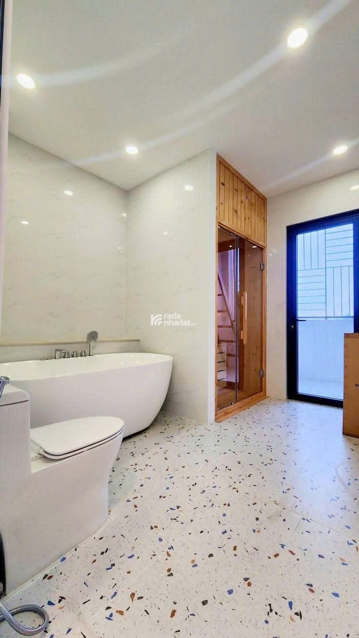 THIỆN CHÍ BÁN GIẢM SỐC 1.45 TỶ - NHÀ 5 TẦNG MỚI ĐẸP - 8.35 TỶ