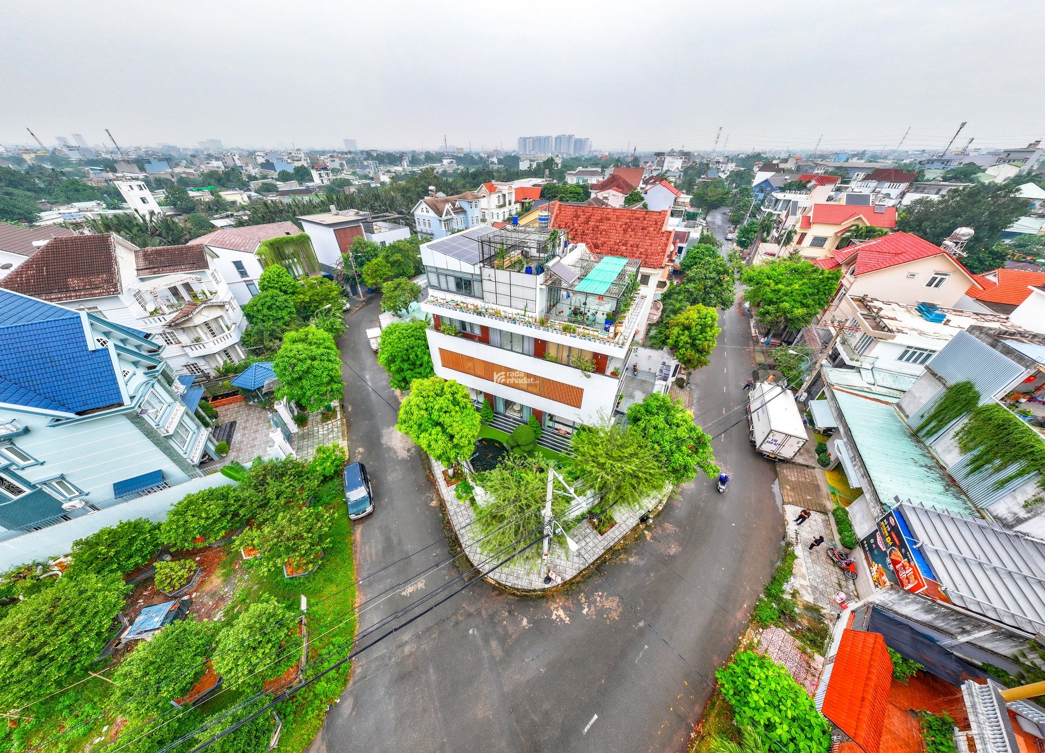 BÁN BIỆT THỰ HIỆN ĐẠI GÓC 2 MẶT TIỀN -  KHU BIỆT THỰ THẠNH XUÂN -  CÓ PHÒNG GYM, HẦM RƯỢU, HẦM XE