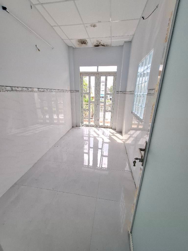 BÁN NHÀ MẶT TIỀN LÒ GỐM QUẬN 6 50M2 6.X TỶ 3 TẦNG BTCT KẾ COOPMART