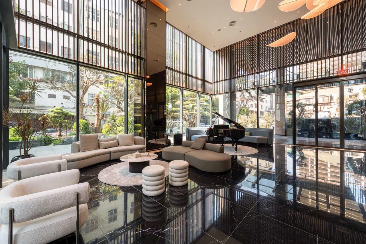 Cho thuê căn 2PN - 100m2 tầng cao view hồ vip, Tân Hoàng Minh 36HC, giá từ 20 tr/th - LH 0931 318 ***