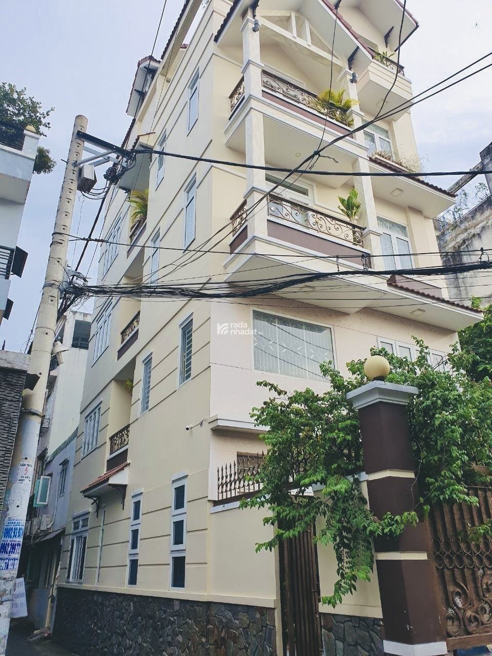 BIỆT THỰ MẶT TIỀN PHÚ NHUẬN - CĂN GÓC 5 TẦNG 88m2 (6.5 x 13.5) - GIÁ 18.2 TỶ