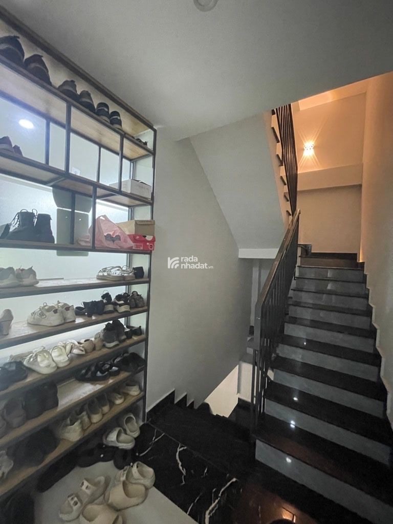 DÒNG TIỀN CÓ SẴN HƠN 100 TRIỆU MỖI THÁNG - CHDV 5 TẦNG TÂY THẠNH - 10*17M - GIÁ CỰC THƠM - BÁN GẤP,