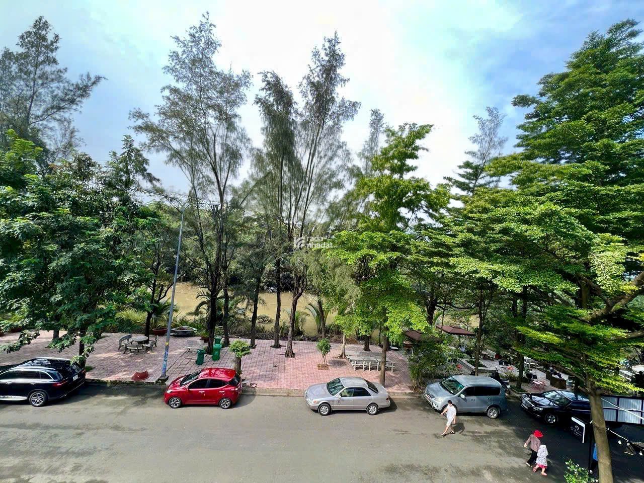 Chính Chủ Bán Gấp Nhà 3T Mặt Tiền Đường D4 KĐT Nam Long, Phước Long B, View Sông