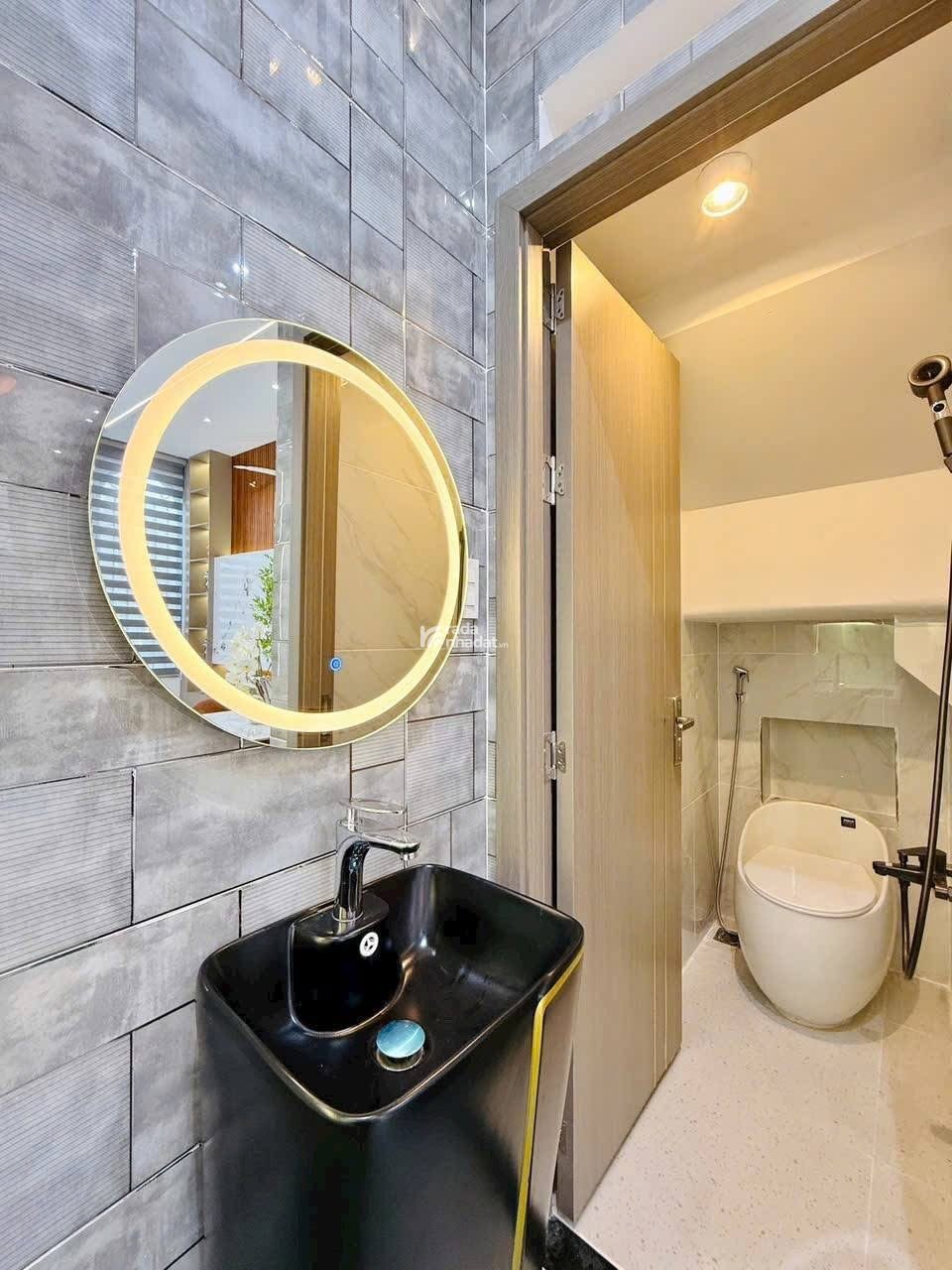 Nhà đẹp Q.3 Hẻm thoáng Nguyễn Đình Chiểu, 36m2, 3 tầng, giá mềm: 4.3 tỷ. Sổ riêng