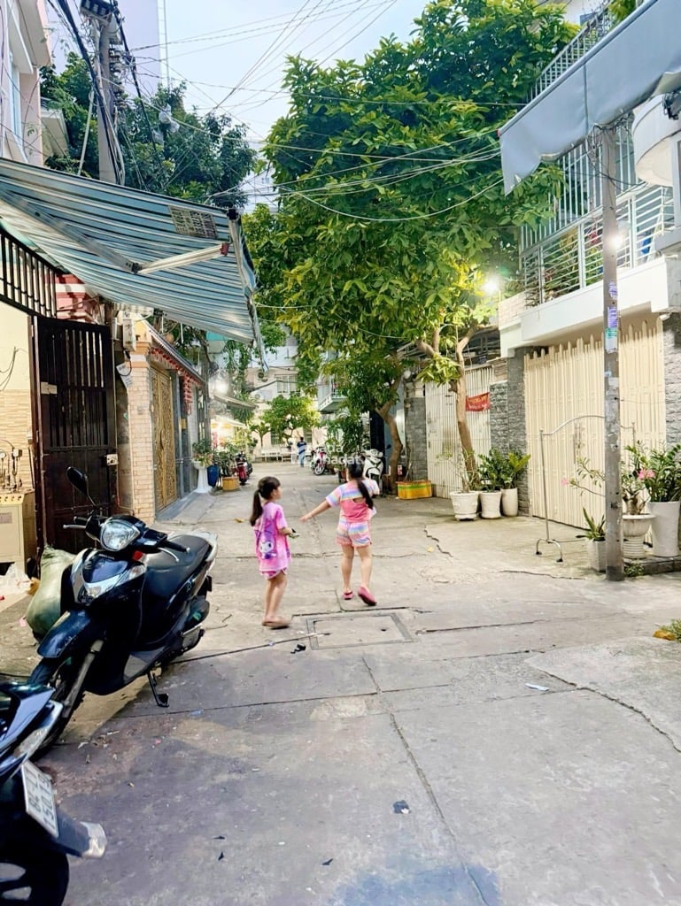 BÁN NHÀ ĐẸP THOẠI NGỌC HẦU 84M2 7.X TỶ 5 PHÒNG NGỦ HẺM XE HƠI TÂN PHÚ