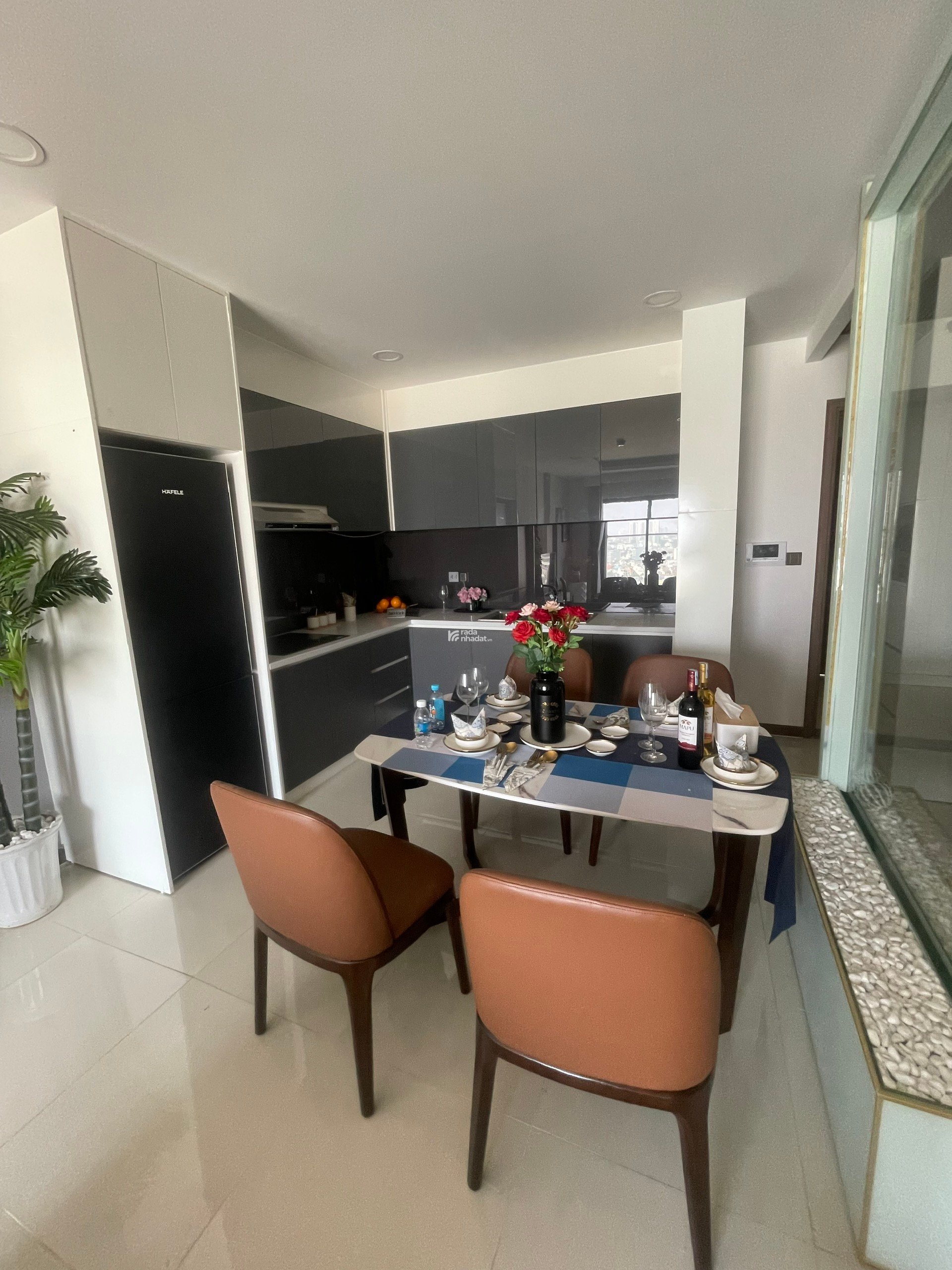 Chủ bán gấp 2PN, giá đẹp nhất De Capella! Tặng full nội thất cho chủ mới