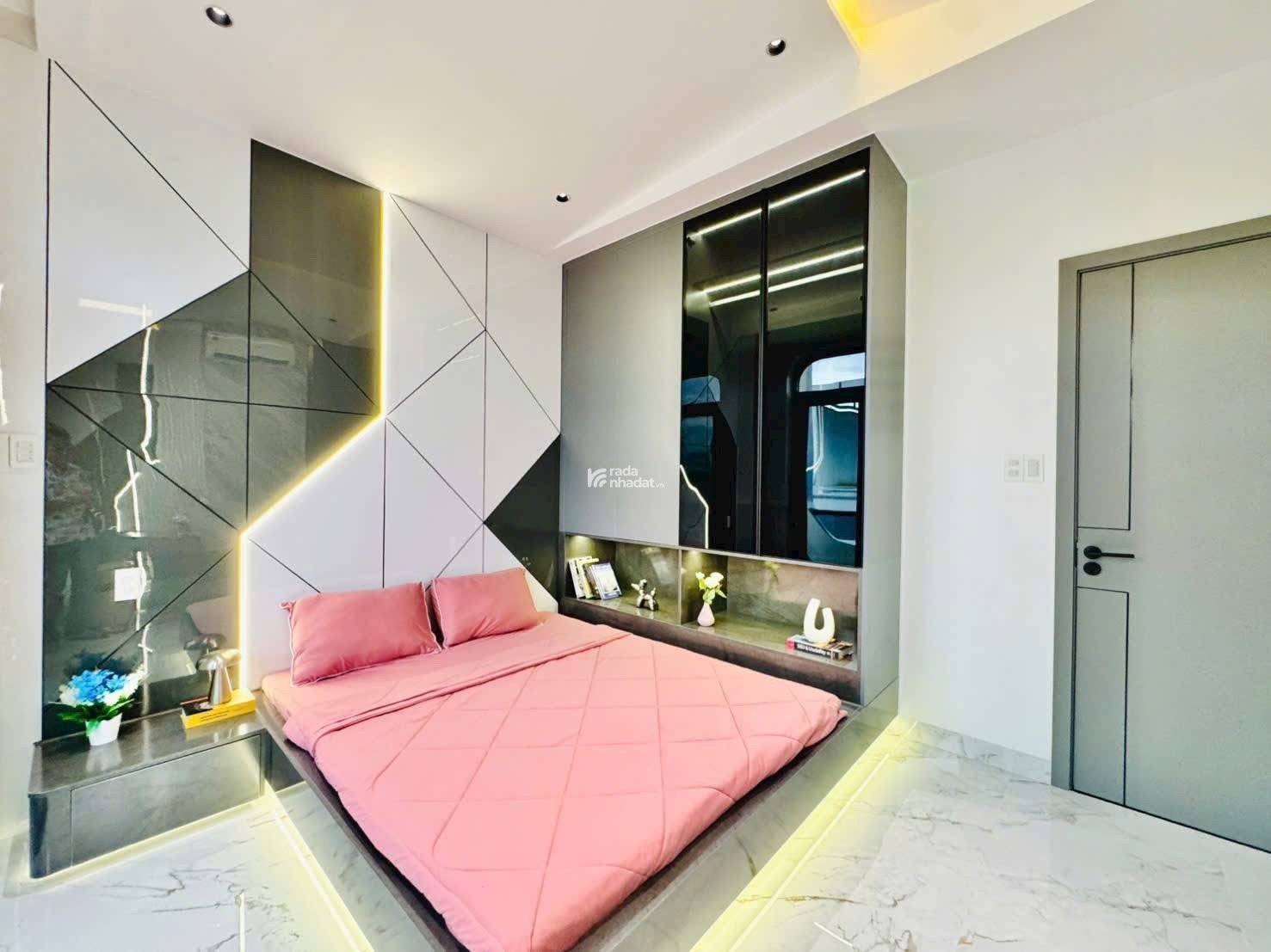 NHÀ ĐẸP XÂY MỚI - 3 TẦNG - HẺM XE HƠI - 4x12 - FULL NỘI THẤT - CHỈ 6.87 TỶ TL - DỌN VÀO Ở NGAY