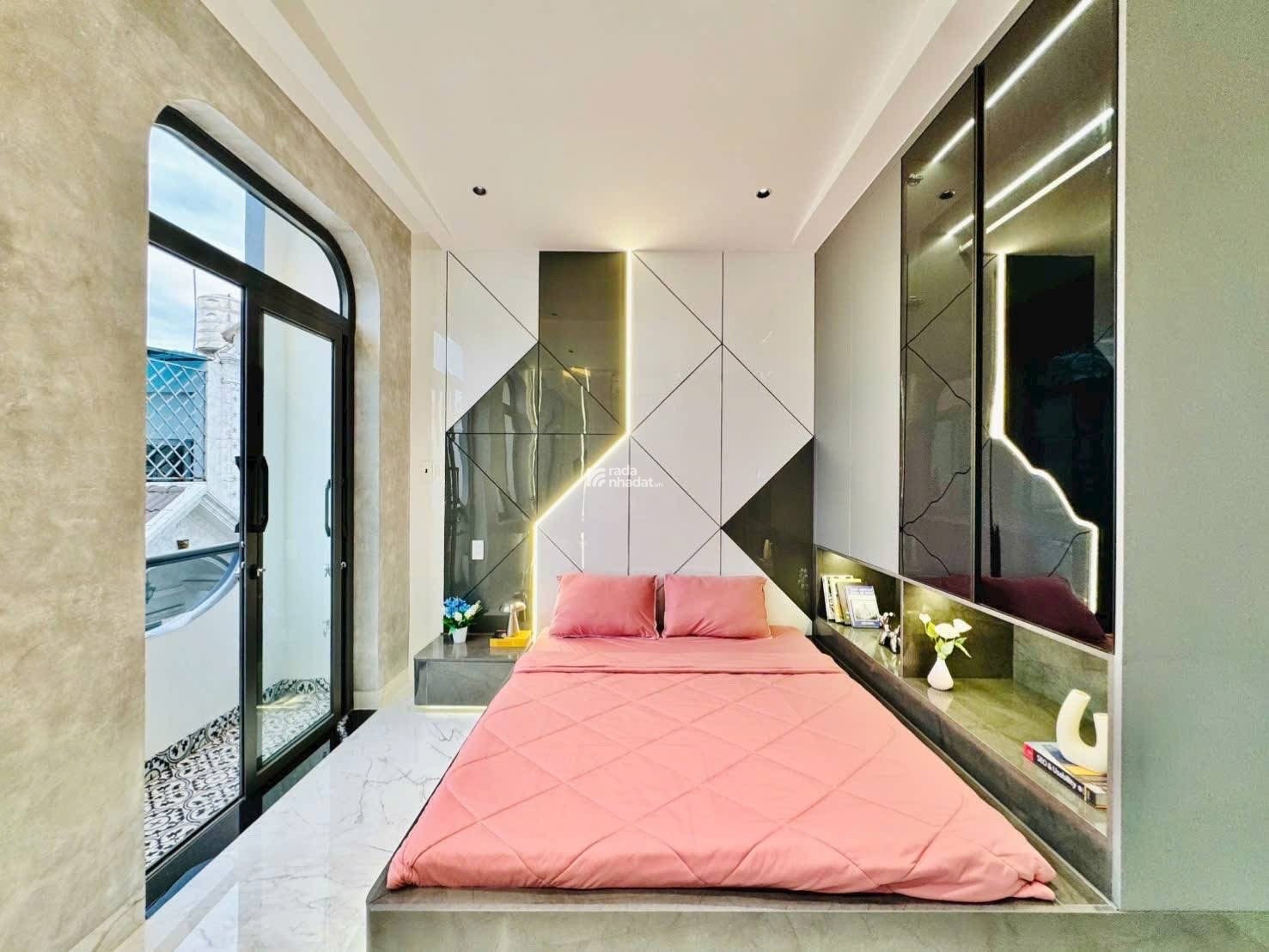 NHÀ ĐẸP XÂY MỚI - 3 TẦNG - HẺM XE HƠI - 4x12 - FULL NỘI THẤT - CHỈ 6.87 TỶ TL - DỌN VÀO Ở NGAY