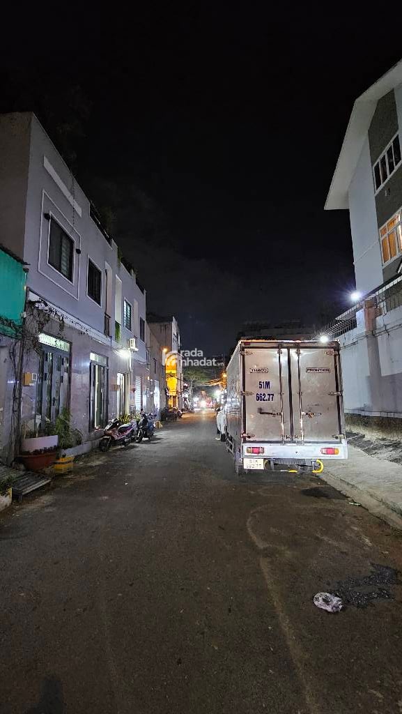 SÁT TÂN BÌNH, HẺM XE HƠI HOÀNG XUÂN NHỊ, TÂN PHÚ, 32M2 NGANG HIẾM CÓ. GIẢM 550TR CHỈ 7.2T