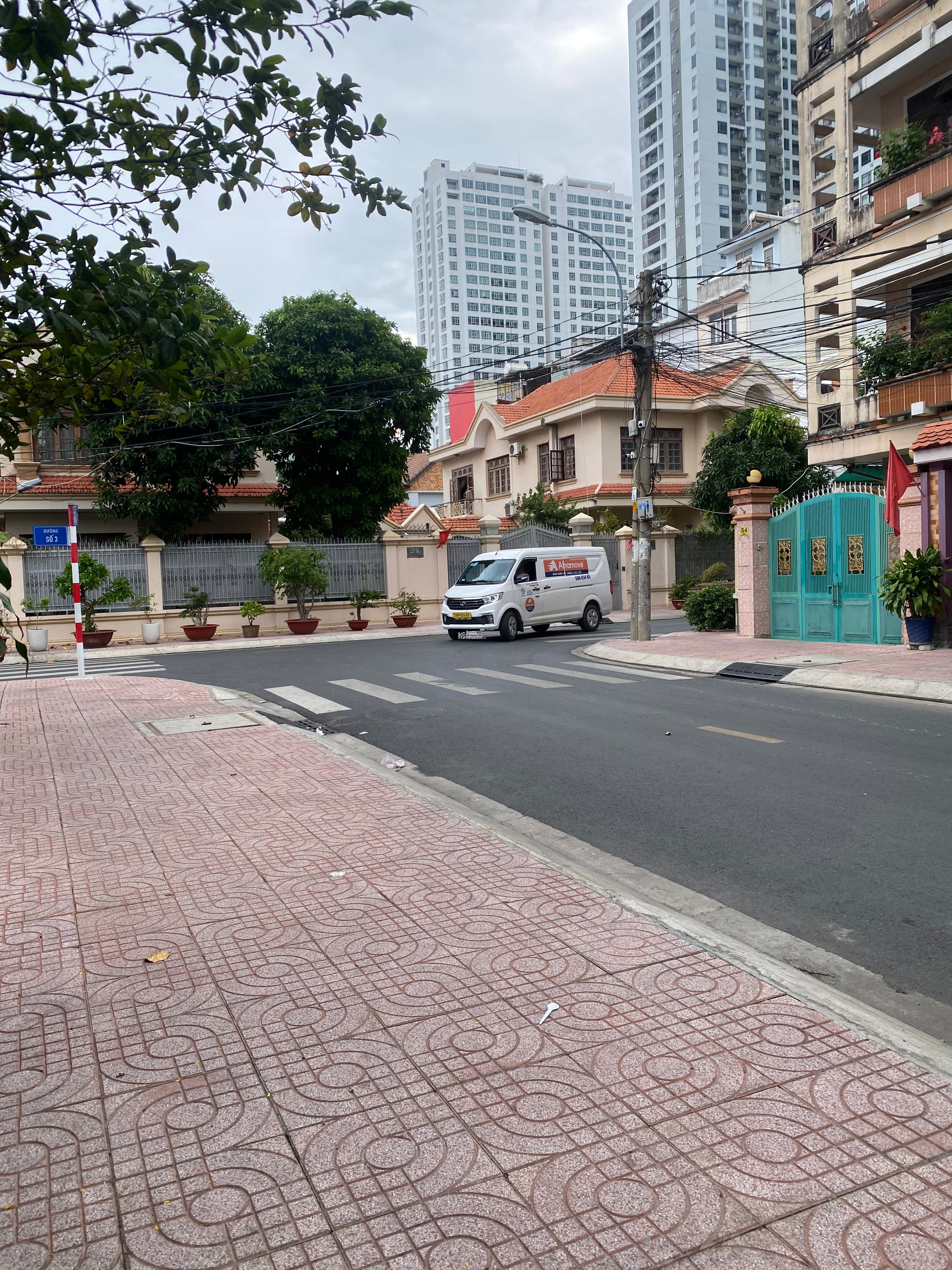 Bán gấp nhà Mặt tiền Tạ Quang Bửu- Q8