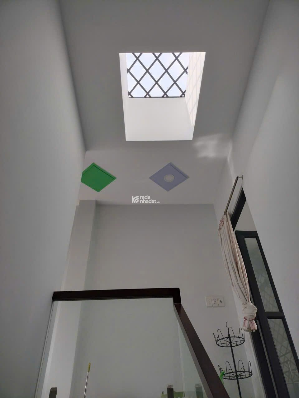 Bán nhà 4 tầng full nội thất HXH Đường Lê Đình Cẩn, Phường Tân Tạo chỉ 5.2 tỷ