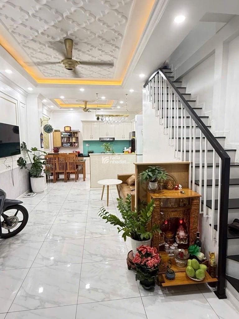 SIÊU PHẨM NHÀ ĐẸP - HẺM Ô TÔ - KHU VIP TÂN SƠN NHÌ- ĐI BỘ RA CHỢ - GẦN 3P RA AEON MALL -NGANG 4.3