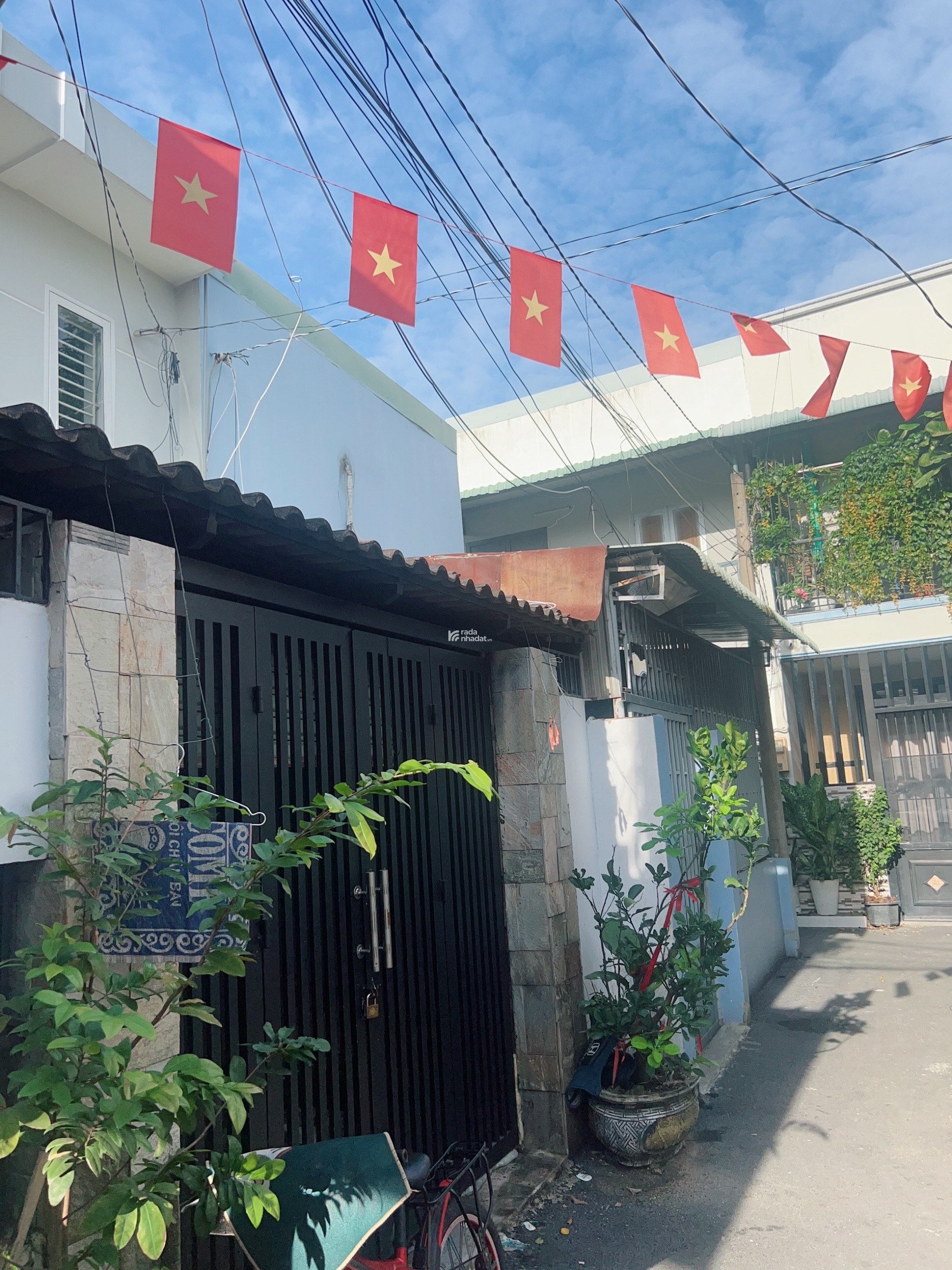 HIẾM, CHỈ 5,5 TỶ CÓ NGAY NHÀ 2 TẦNG - 68M2, P.PHƯỚC LONG A, Q9