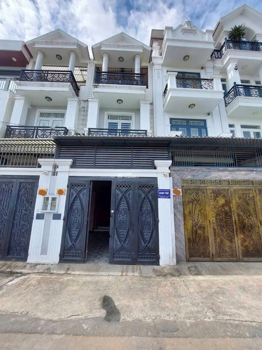 CHO THUÊ NHÀ SẴN MÁY LẠNH SÂN ĐẬU XE HƠI SÁT  CHỢ HIỆP BÌNH,THỦ ĐỨC GIÁ 17TR