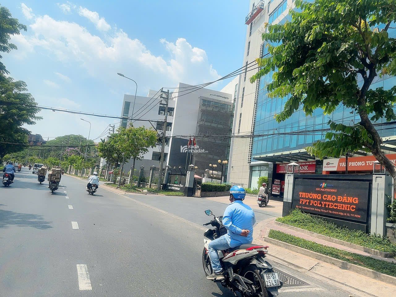 GẤP BÁN nhà xưởng đường 16m QL1A 825m2 ngang 33m ngay CVPM Quang Trung chỉ 33 tỷ.