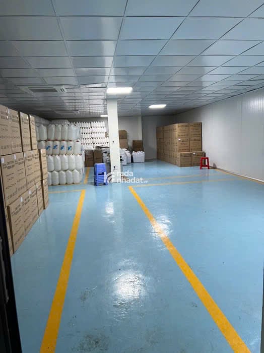 GẤP BÁN nhà xưởng đường 16m QL1A 825m2 ngang 33m ngay CVPM Quang Trung chỉ 33 tỷ.