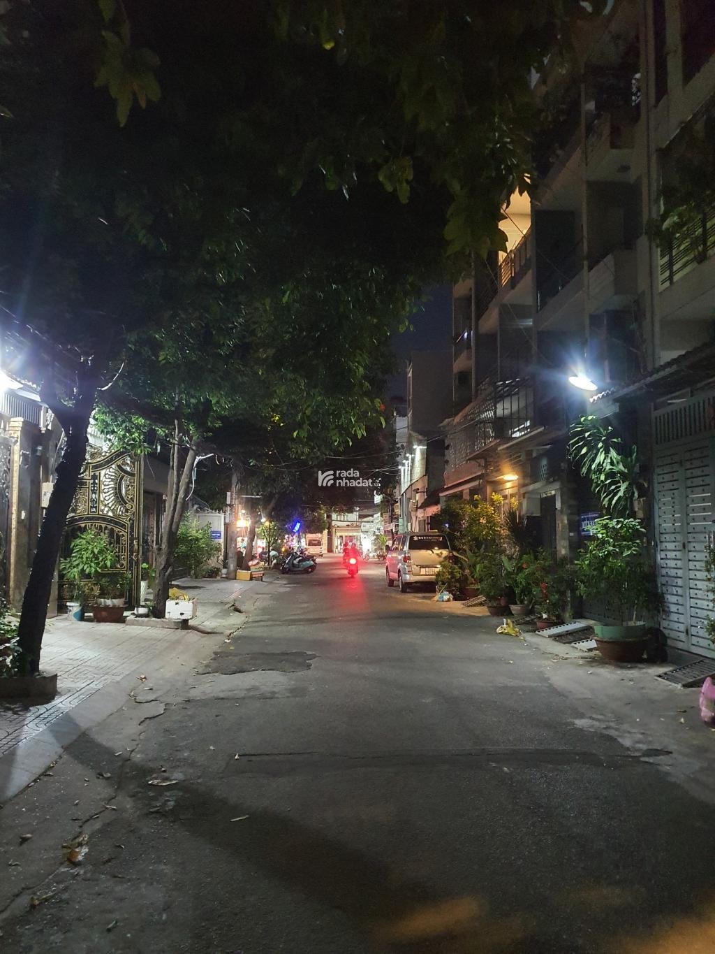 HẺM NHỰA XE TẢI TRÁNH KHU VIP BÀU CÁT - 100M - 5 TẦNG - XÂY LỆCH TẦNG CỰC ĐẸP - THIẾT KẾ HIỆN ĐẠI