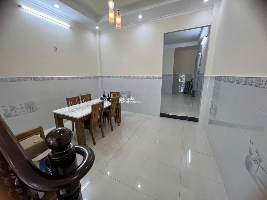 Bán Nhà Mới 100m2 Long Trường Q9 - Hẻm Ô Tô, Ở Ngay, Giá Chỉ 5.X Tỷ