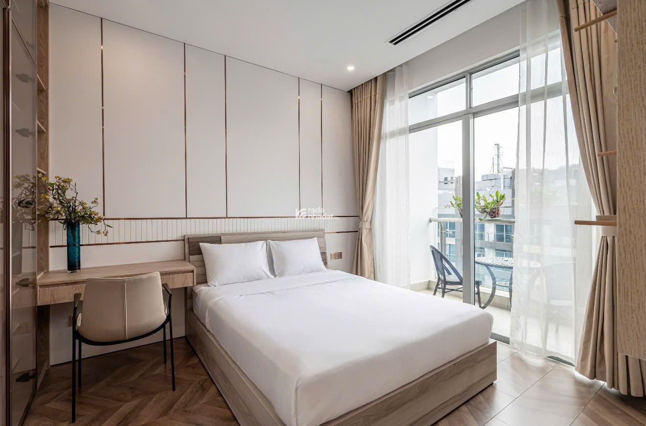 Cần bán gấp GIÁ TỐT căn góc Penhouse 4-42.04 Vinhomes Central Park (3 Ban công siêu rộng đẹp)