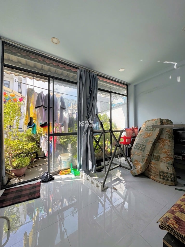 BÁN NHÀ KẾ BÊN LÊ VĂN QUỚI DTSD 96 M2 HẺM XE HƠI 6M THÔNG NHIK 3 TỶ