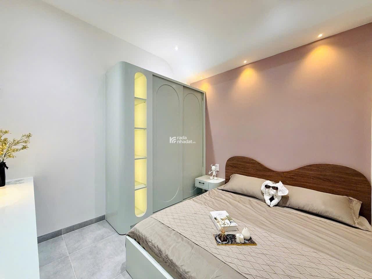 Bán nhà 68m2 xây 3 tầng Phan Tây Hồ, Phú Nhuận Gần Co. Op Rạch Miễu giá 2tỷ850. Hẻm 4m. Sổ riêng