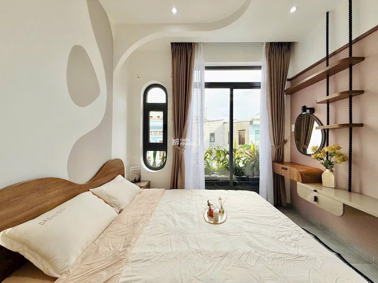 Bán nhà 68m2 xây 3 tầng Phan Tây Hồ, Phú Nhuận Gần Co. Op Rạch Miễu giá 2tỷ850. Hẻm 4m. Sổ riêng