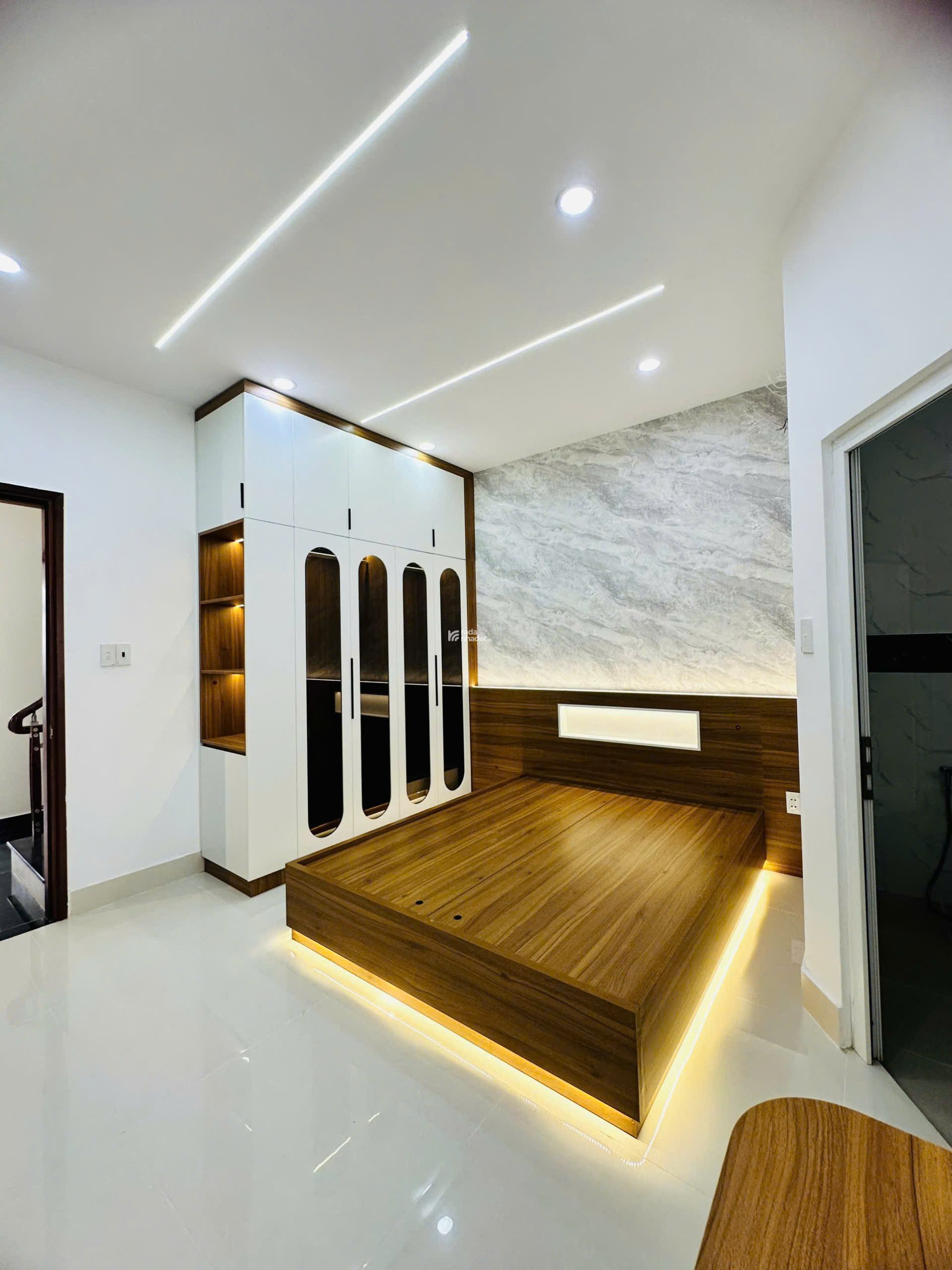 BÁN NHÀ 4 TẦNG 4X15M FULL NỘI THẤT - TX22, QUẬN 12 - 3 TỶ NHẬN NHÀ