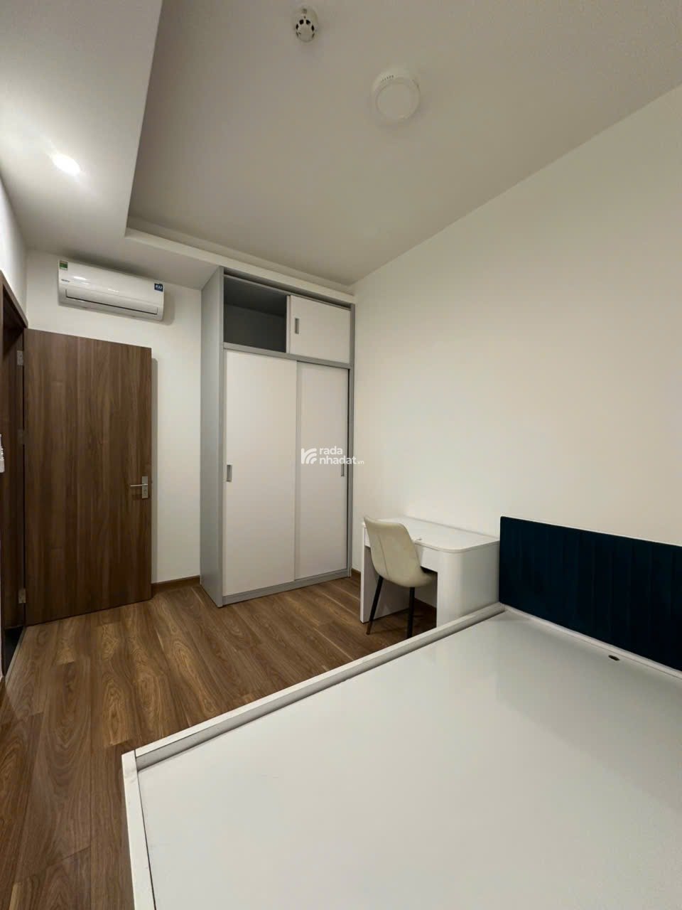 Cho thuê 2PN1WC - 10 triệu/tháng - Tầng 17 hướng Tây - Q7 Riverside